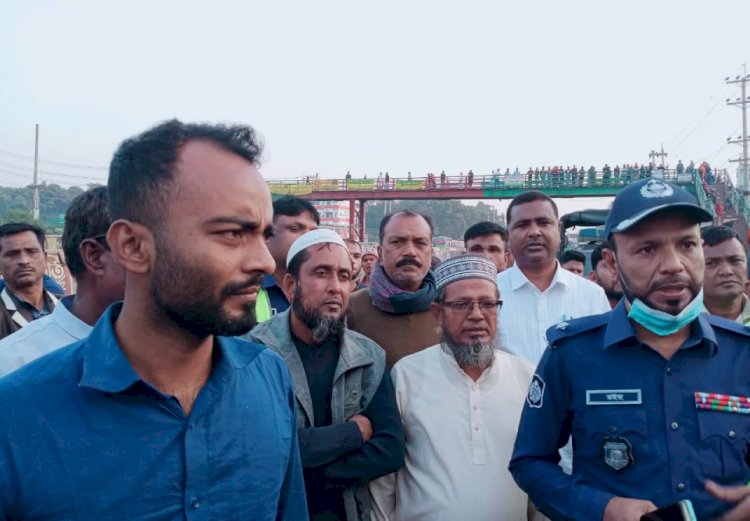 ঢাকা-টাঙ্গাইল মহাসড়কের কালিয়াকৈর চন্দ্রা ত্রিমোড় এলাকার অবৈধ ফুটপাত উচ্ছেদ অভিযান