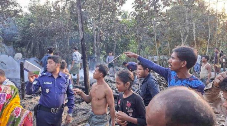 নাইক্ষ্যংছড়ি'র বাইশারীতে আগুনে পুড়ে এক বসত ঘর পুড়ে ছাই