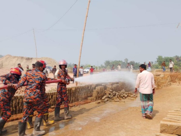 নাইক্ষ্যংছড়িতে অবৈধ ইটভাটায় মালিককে ৩ লাখ টাকা জরিমানা