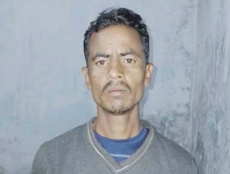 নওগাঁর বদলগাছীতে দ্বিতীয় শ্রেনীর ছাত্রীকে ধর্ষণের চেষ্টার অভিযোগে ধর্ষক রিপন কে আটক