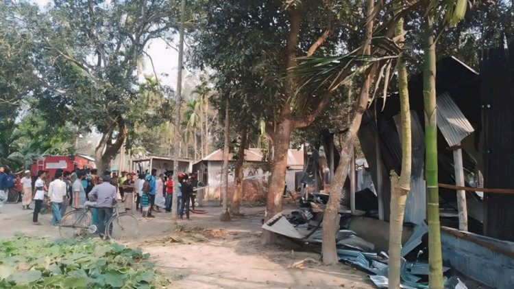 পীরগাছায় হিজবুত তাওহীদ কর্মীদের সঙ্গে এলাকাবাসীর সংঘর্ষে আহত ১৫