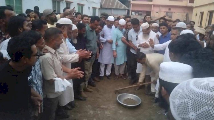 শিবপুরে মনজুর এলাহীর নতুন বাড়ির কাজের শুভ উদ্বোধন