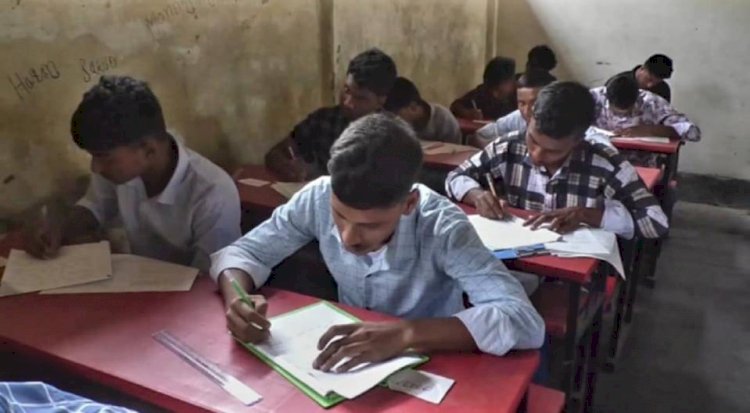 রংপুরে শুরু হয়েছে এসএসসি ও সমমান পরীক্ষা