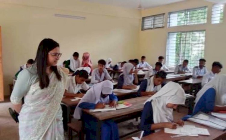 শিবপুরে এসএসসির প্রথম দিনের পরীক্ষা শান্তিপূর্ন পরিবেশে অনুষ্ঠিত