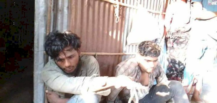 ঠাকুরগাঁওয়ের ১৯ নং বেগুনবাড়ি ইউনিয়নের ভারপ্রাপ্ত চেয়ারম্যান বাবুলের বাড়িতে ভাংচুর ও লুটপাট, ২ জন আটক