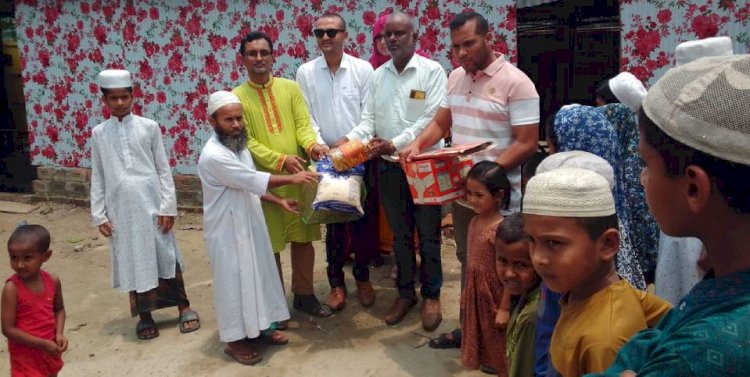 আমিরিকা প্রবাসীর অর্থায়নে মনোহরদীতে বিভিন্ন ক্বওমী মাদ্রাসায় বৈদ্যুতিক ফ্যান ও নলকূপ বিতরণ