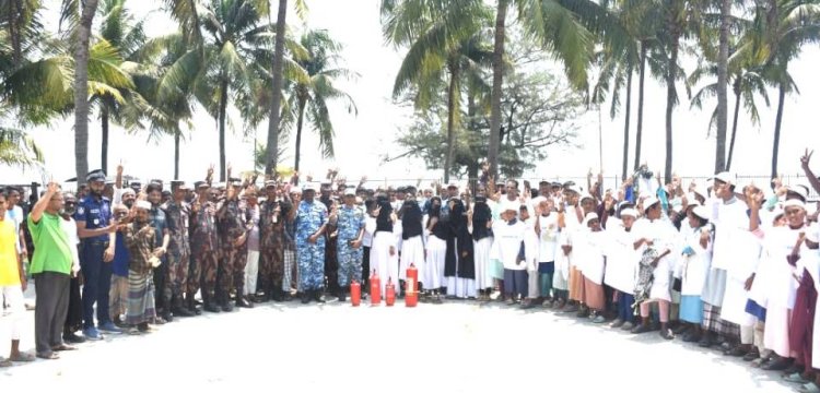 সেন্টমার্টিনেপরিবেশগত উন্নয়ন,ও বিভিন্ন বিষয়ে জনসচেতনতাবৃদ্ধির লক্ষ্যে কোস্টগার্ডের সপ্তাহব্যাপী কর্মসূচী গ্রহণ