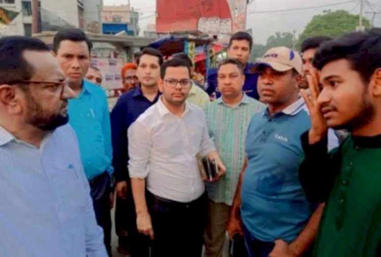 নওগাঁর শাপাহারে জনসাধারণের ভোগান্তি কমাতে অবৈধ স্থাপনা উচ্ছেদের ঘোষণা নির্বহী অফিসার সেলিম আহমেদ