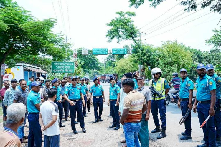 রাজশাহী বেলপুকুরে ভ ছাউনির উদ্বোধন করলেন আরএমপির পুলিশ কমিশনার মহোদয়