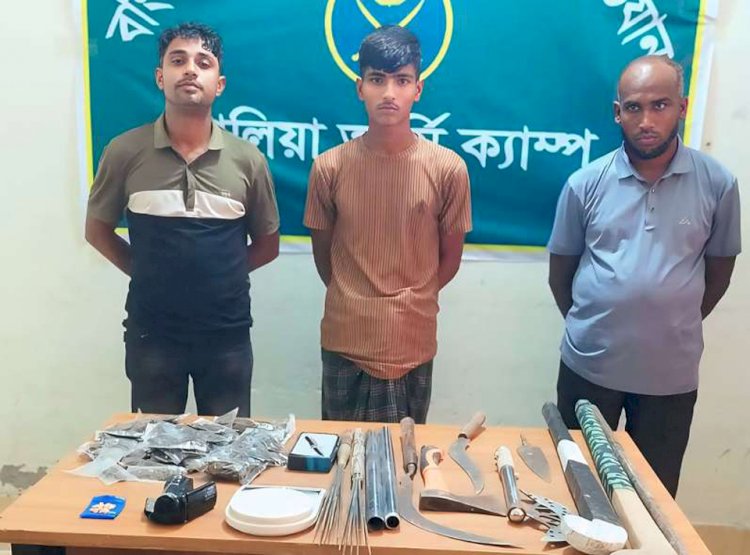 নড়াইলের কালিয়ায়  যৌথ বাহিনীর অভিযানে দেশীয় অস্ত্র,গাঁজা ইয়াবাসহ গ্রেফতার -৩