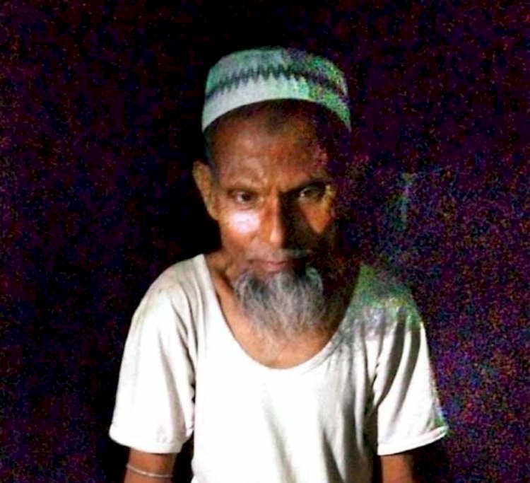 মানবেতর জীবনযাপন করছেন প্রতিবন্ধি দরবেশ, নজরের বাইরে অসহায় এক জীবন
