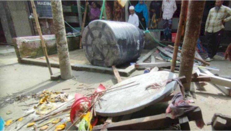 ওজু করার সময় মাথায় পানির ট্যাংক পড়ে মাদরাসাছাত্রীর মৃত্যু