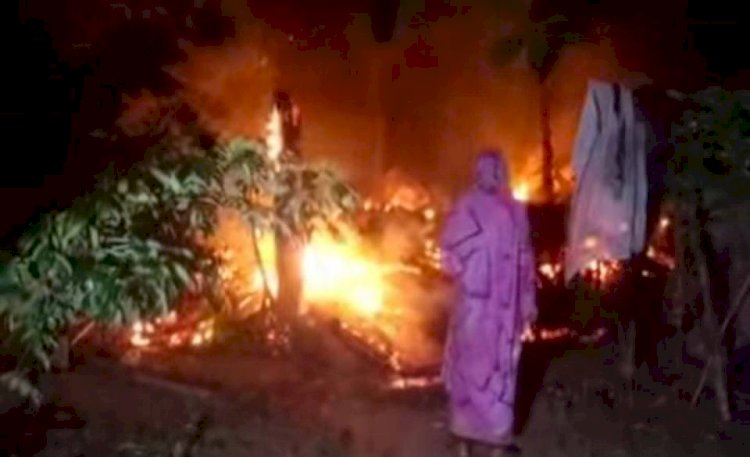 নাইক্ষ্যংছড়ি'র বাইশারীতে এক বসতঘর পুড়ে ছাই!