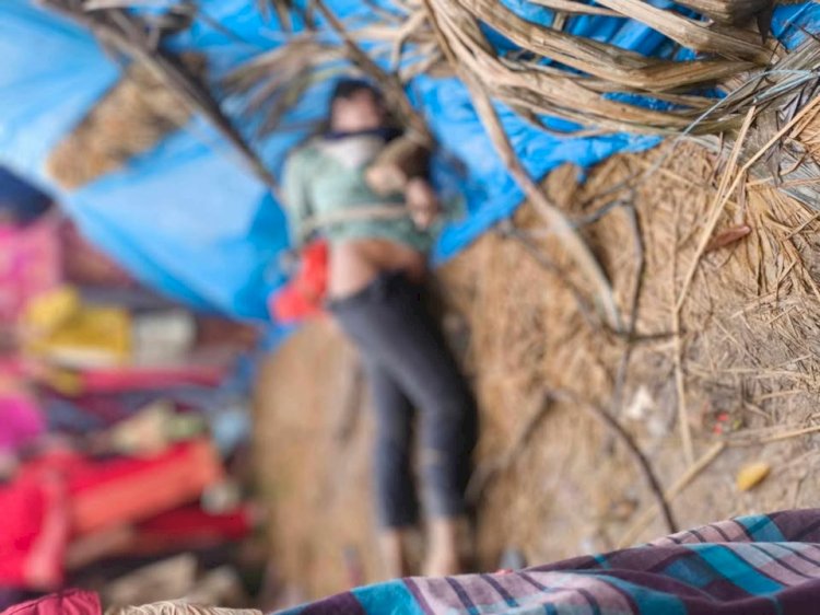 নওগাঁর মহাদেবপুরে  অজ্ঞাত নামা এক  মহিলার লাশ উদ্ধার করেছে পুলিশ