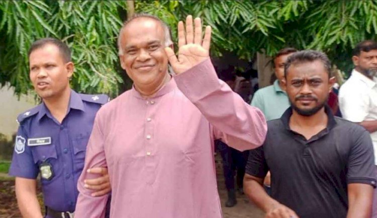 নড়াইলের লোহাগড়া পৌরসভার সাবেক মেয়র  আশরাফুল কারাগারে