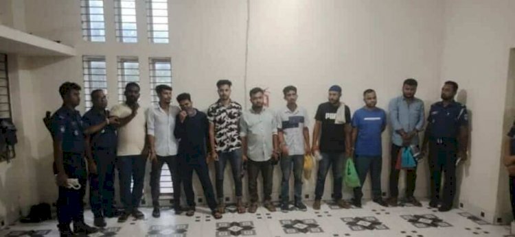 নড়াইলে পুলিশের বিশেষ অভিযান আন্তঃজেলা ডাকাত চক্রের ৯ সদস্য আটক! ৭ মোটর সাইকেল উদ্ধার