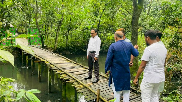 বুড়িচংয়ে দখলকৃত খাল উদ্ধারে প্রশাসনের অভিযান