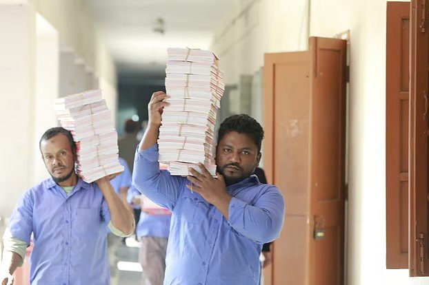 মাধ্যমিক ও উচ্চমাধ্যমিকের পাঠ্যবইয়ে যুক্ত হচ্ছে জুলাই গণ-অভ্যুত্থানের বিষয়বস্তু