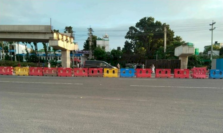 কুমিল্লা মহাসড়কে ইউটার্নে দুর্ঘটনা একই পরিবারের বাবা মা দুই ছেলে মৃত্যুর ঘটনায় মামলা, বন্ধ হচ্ছে ইউ টার্ন