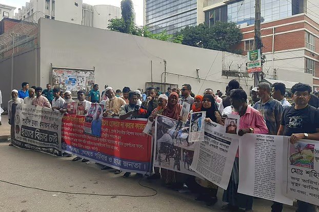 জুলাই গণ-অভ্যুত্থানের শহীদ পরিবারদের বিক্ষোভ, পদত্যাগ চাই দুই উপদেষ্টার