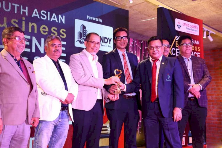 ঢাকায় মিরর ম্যাগাজিন ও ভেনাস লেকভিউ সিটির উদ্যোগে সাউথ এশিয়ান বাংলাদেশ বিজনেস এক্সিলেন্স অ্যাডওয়ার্ডস প্রদান অনুষ্ঠিত।