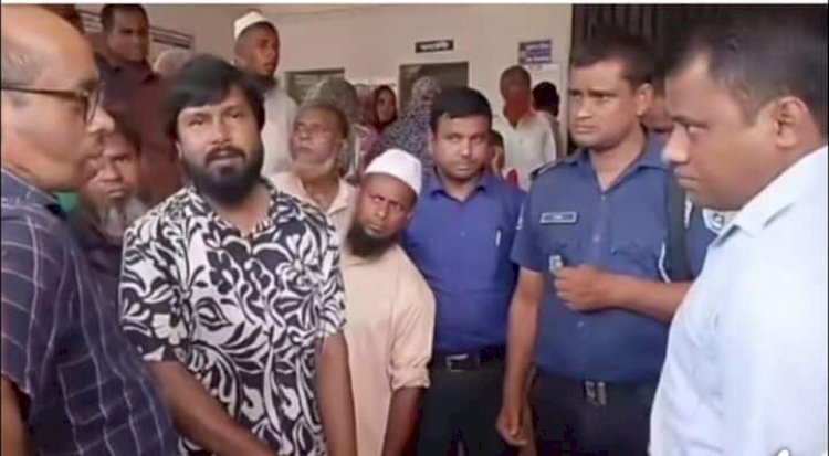 ফুলবাড়ী স্বাস্থ্যকেন্দ্রে ইউএনওর অভিযান !