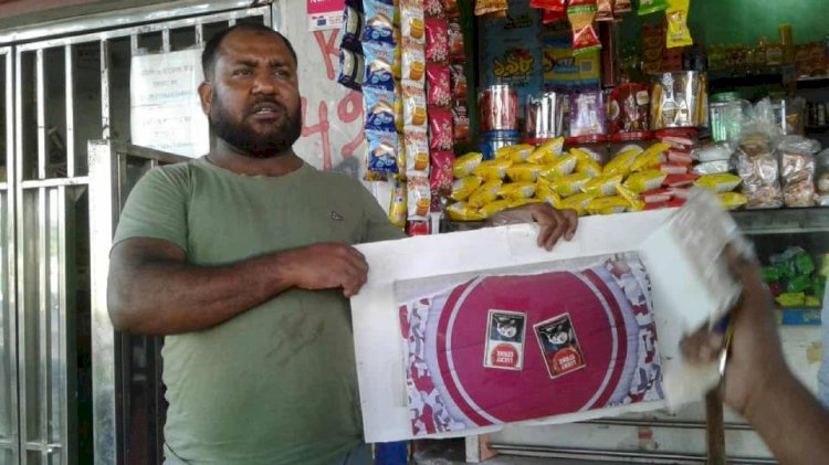 নরসিংদীর শিবপুরে ভেজাল খাদ্য,ও তামাকমুক্ত  পরিবেশ বজায় রাখতে বাজার মনিটরিং করলেন  স্যানেটারী ইন্সপেক্টর