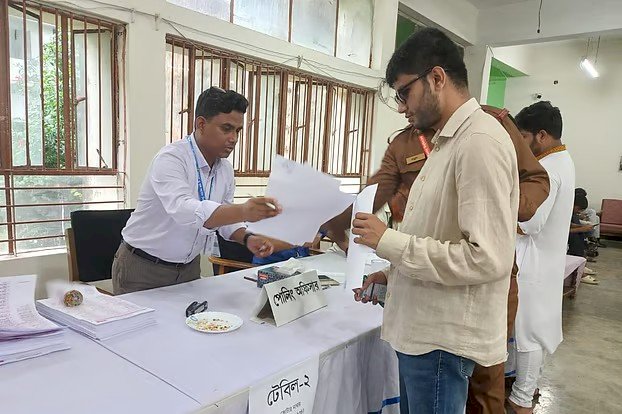জাকসু নির্বাচনে ব্রেইল ব্যালট নেই, বিপাকে দৃষ্টিপ্রতিবন্ধী শিক্ষার্থীরা