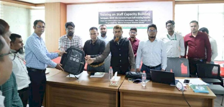 গাক-এর উদ্যোগে বগুড়ায় মিনি গার্মেন্টস প্রকল্পের কর্মশালা অনুষ্ঠিত