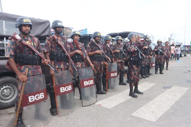 সংসদীয় আসন নিয়ে ভাঙ্গায় ভাঙচুর: ইসিতে ডিসির চিঠি, ‘ফ্যাসিস্ট’ ধরতে চান ডিআইজি