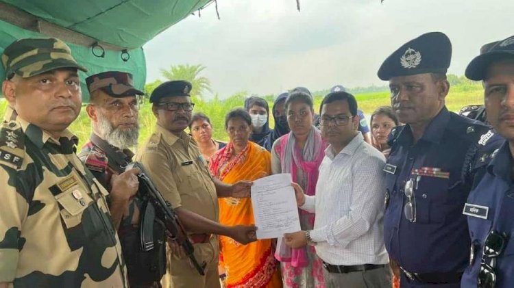 নওগাঁর সাপাহার বামনপাড়া বিওপি সিমান্তে পতাকা বৈঠকের মাধ্যমে অচলা সরকারকে ভারতে হস্তান্তর