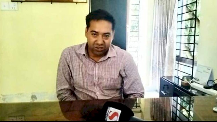 তথ্য জানতে চাওয়ায় সাংবাদিকের উপর ক্ষেপলেন গোয়ালন্দের কৃষি কর্মকর্তা