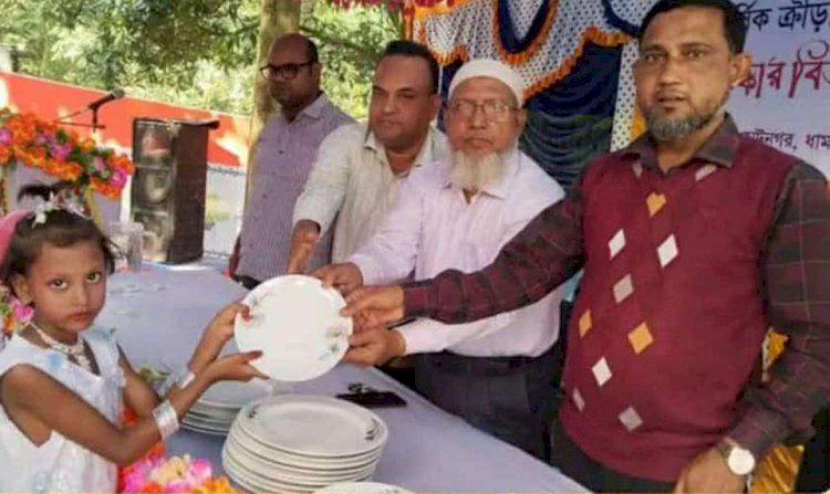 নওগাঁর ধামইরহাটে হাটনগর ব্র্যাক প্রাথমিক বিদ্যালয়ের বার্ষিক ক্রীড়া প্রতিযোগীতা পুরস্কার বিতরন ও সাংস্কৃতিক অনুষ্ঠান অনুষ্ঠিত
