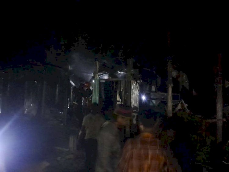 বুড়িচংয়ে শর্ট সার্কিটে অগ্নিকাণ্ড, বসতঘর পুড়ে ছাই