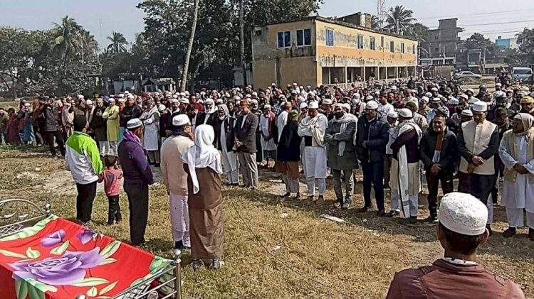 কেশবপুরে সাবেক কাউন্সিলর আফজাল হোসেন বাবুর পিতার জানাজা নামাজ ও দাফন সম্পন্ন