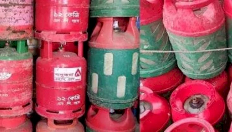 বুড়িচংয়ে এলপিজি সংকটে দাম দ্বিগুণ, তবু মিলছে না গ্যাস
