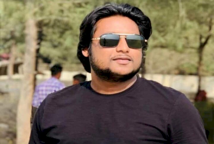 দেশ ছেড়ে পালানোর সময় বিমানবন্দরে জেলা ছাত্রলীগ সভাপতি গ্রেপ্তার