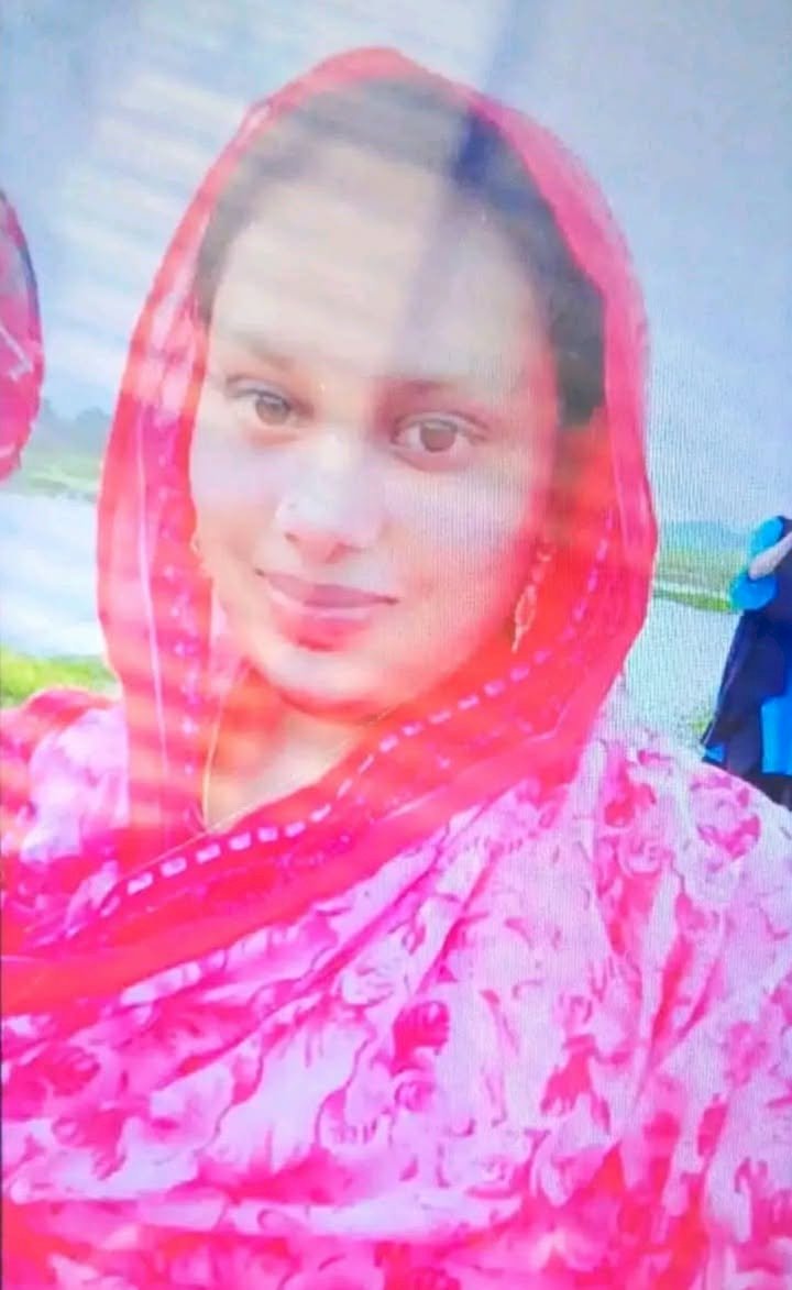 হোমনায় প্রবাসীর স্ত্রী সহ দুই শিশুকে গলা কেটে হত্যা