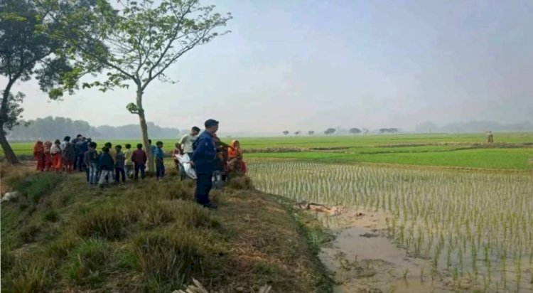 নওগাঁর পোরশা কুলাডাঙ্গা গ্রামের পূর্ব পার্শে অজ্ঞাতনামা পুরুষের লাশ উদ্ধার