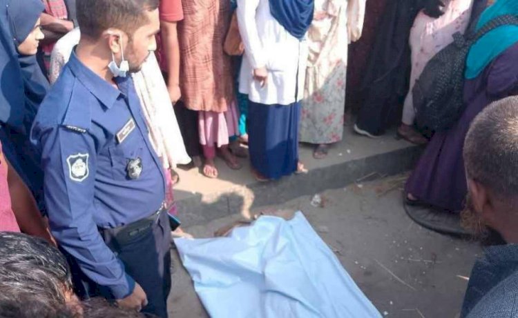 চিরিরবন্দরে আহাদ কোচের ধাক্কায় এক শিক্ষার্থী নিহত, আহত ৫!