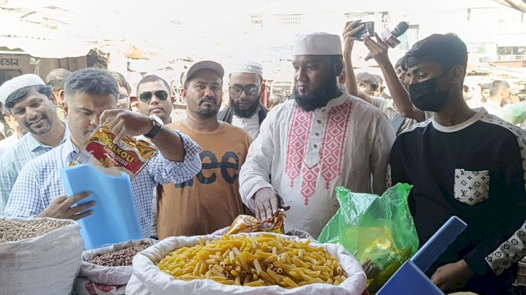 রমজান উপলক্ষে দ্রব্যমূল্য স্থিতিশীল রাখতে টেকনাফে উপজেলা প্রশাসনের বাজার মনিটরিং জোরদার: গ্যাস ব্যবসায়ী কে ৫ হাজার টাকা জরিমানা