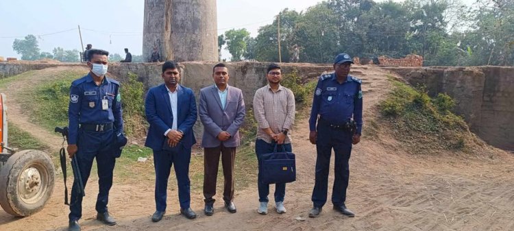 নওগাঁর মান্দায় অবৈধ ইটভাটায়  অভিযান চালিয়ে ১ লাখ ৮০ হাজার টাকা জরিমানা করেছে ভ্রাম্যমাণ