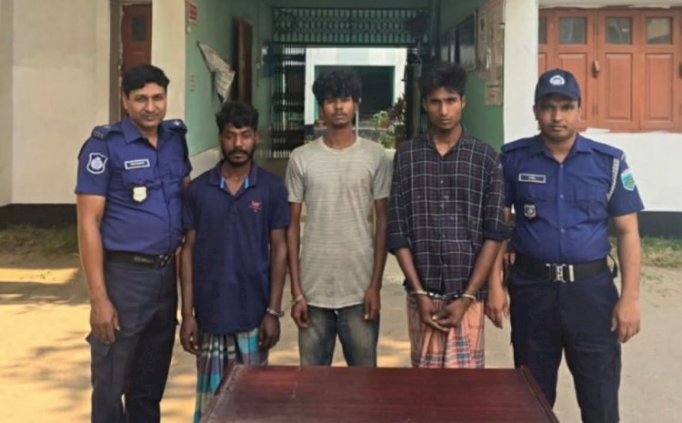 নওগাঁর মহাদেবপুর উপজেলা চৌমাশিয়ায় মাদক ব্যবসাায়ী ৩ জন গ্রেফতার