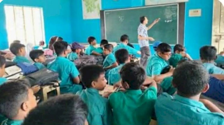 কেশবপুরে শনিবারেও স্কুল ফিডিং বরাদ্দের  দাবি শিক্ষার্থীদের