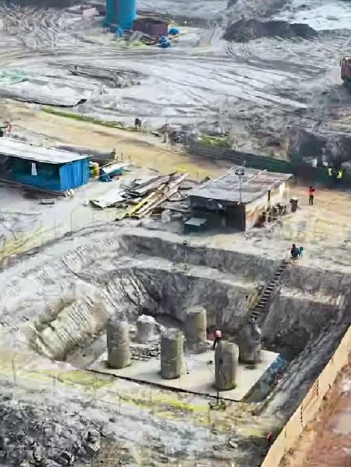 পটুয়াখালী মির্জাগঞ্জের পায়রা নদীর উপর নির্মিত হচ্ছে ব্রিজ।