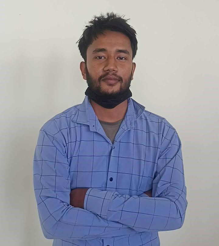 পাবিপ্রবিতে ভর্তি পরীক্ষায় মোবাইলসহ পরীক্ষার্থী আটক