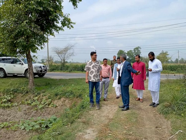 ঠাকুরগাঁও মেডিকেল কলেজ ও হাসপাতাল স্থাপনে সম্ভাব্য স্থান পরিদর্শন করলেন জেলা প্রশাসক