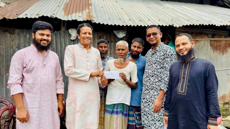 রাণীরবন্দরের স্বেচ্ছাসেবী সংগঠন  Jagroto Bibek ( জাগ্রত বিবেক ) টিম এর পক্ষ থেকে ক্যানসারে আক্রান্ত রোগীর চিকিৎসার জন্য অসহায় ভ্যান চালক মোঃ বদিউজ্জামান এর পরিবারে নগদ অর্থ ১০,০০০৳ প্রদান!