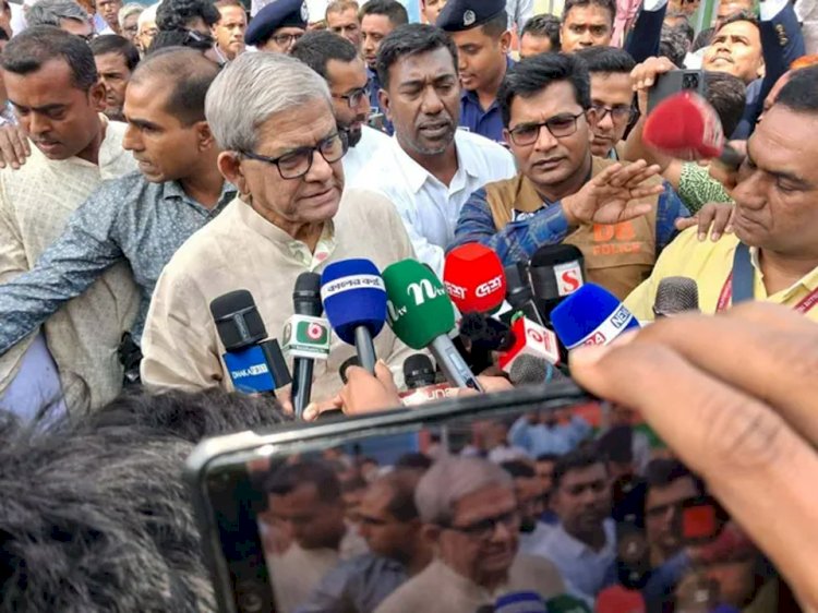 নওগাঁর প্রতিশহরে রবীন্দ্রনাথের ১৬৫ তম জন্মবার্ষিকী উপলক্ষে বিএনপির মহাসচিব মির্জা ফখরুল বলেন
