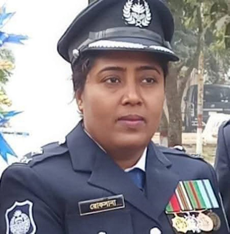 কেশবপুর থানায় এই প্রথম নারী ওসি হিসেবে  দায়িত্ব গ্রহণ করলেন রোকসানা খাতুন